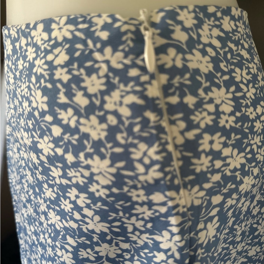 NWOT SIZE S SHEIN SMALL Floral Blue Wide-Leg Pants - Picture 4 of 7